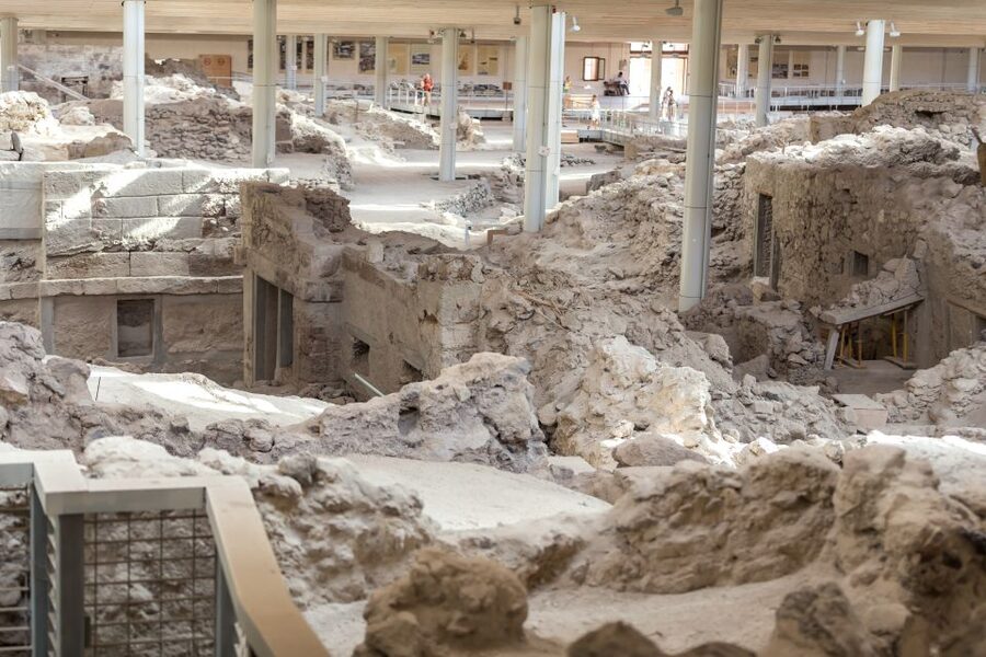 Santorini: Akrotiri Prehistoric City Guided Walking Tour - The 1.5-hour guided walk, what you’ll cover and what to watch for