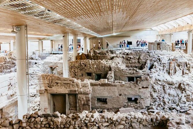 Santorini , Akrotiri tour by a licensed guide - Urban Plumbing: The Drainage System You Might Not Expect