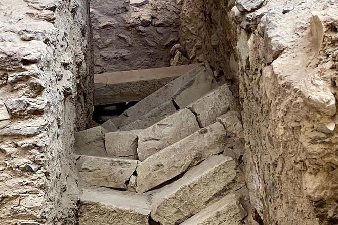 Santorini , Akrotiri tour by a licensed guide - Tour Logistics: Duration, Price, and What’s Included