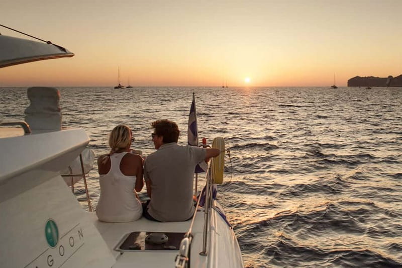Santorini:All-inclusive Catamaran Cruise with Thirassia Stop - Ammoudi Bay photo stop: finishing with a classic harbor vibe