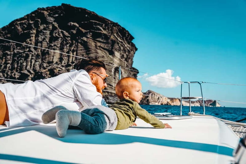 Santorini: All-Inclusive Private Catamaran Experience - The onboard meal and open bar: why food is a real win here