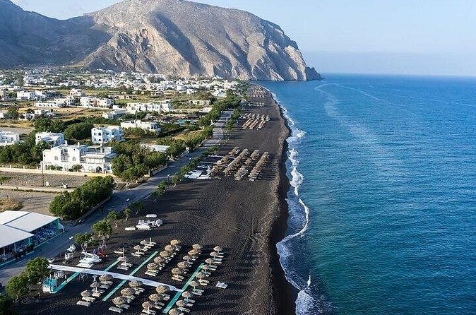 Santorini All Inclusive Private Tour With Traditional Greek Lunch - Firostefani stop: a quick taste of the calmer side