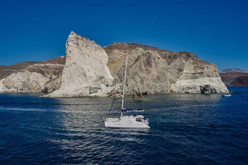 Santorini: Caldera Classic Catamaran Cruise w/ Meal & Drinks - Who This Cruise Works Best For