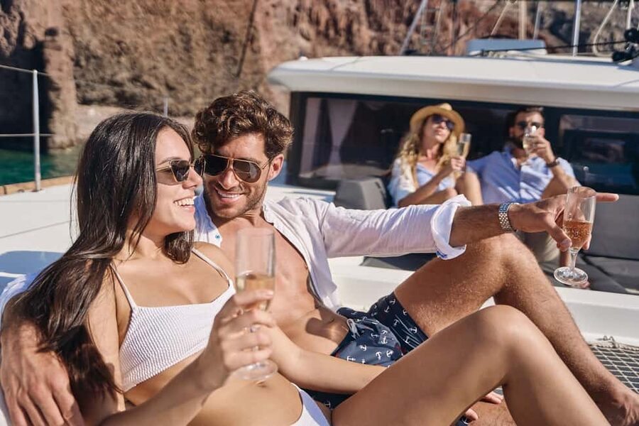 Santorini: Caldera Luxury Catamaran Cruise w/ Meal & Drinks - The 5-hour schedule, and how it actually plays in real time
