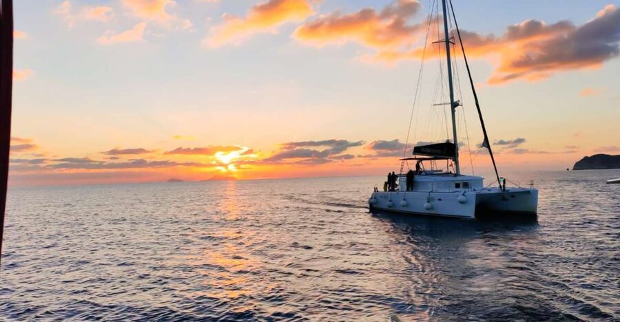 Santorini Caldera: Panorama Winter Cruise - Why a winter Santorini cruise feels like a different destination