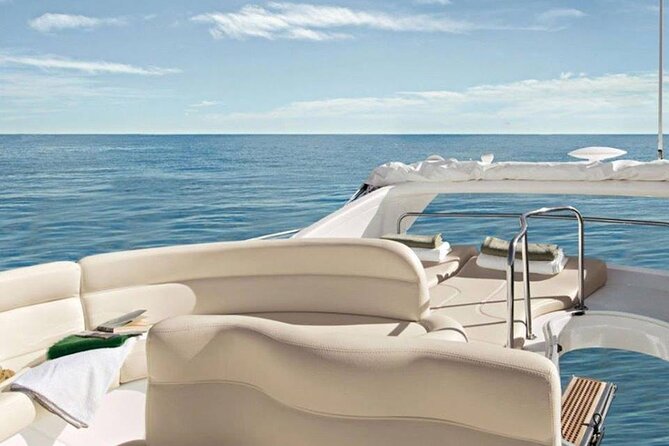 Santorini Caldera: Private Flybridge Yacht Experience - Stepping aboard the Azimut 42, comfort you notice fast