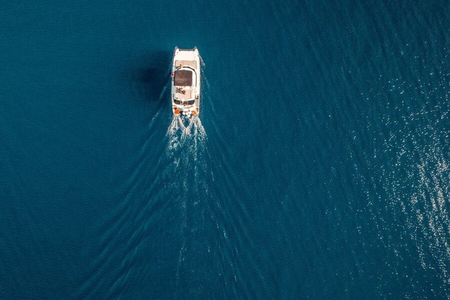 Santorini: Caldera Private Power Catamaran Cruise - Getting from Thera to Ammoudi Bay, the easy way