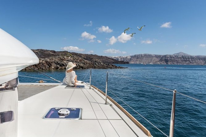 Santorini Caldera Sailing Tour with BBQ Lunch and Drinks - How the Boat Experience Really Works: Shade, Space, and Sea-Sense