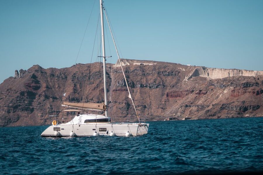 Santorini: Catamaran Caldera Cruise with Meal and Drinks - Hot springs near the volcano: the sulfur-water moment people remember