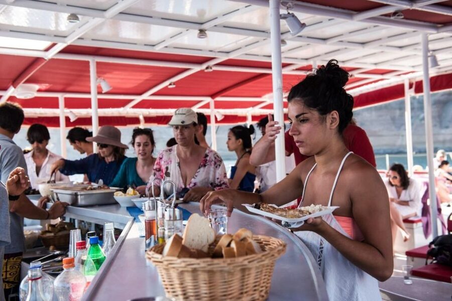 Santorini: Catamaran Cruise, Winery, & Oia Sunset Combo Tour - Who This Tour Suits Best