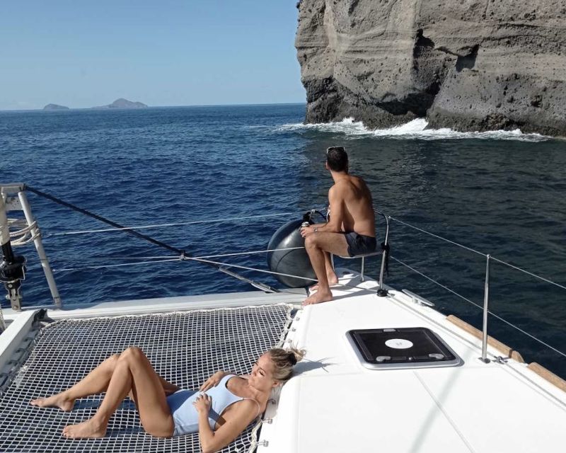 Santorini: Catamaran Cruise with Lunch, Drinks, & Oia Visit - Lunch, BBQ, and open bar: how the meal fits the sea day