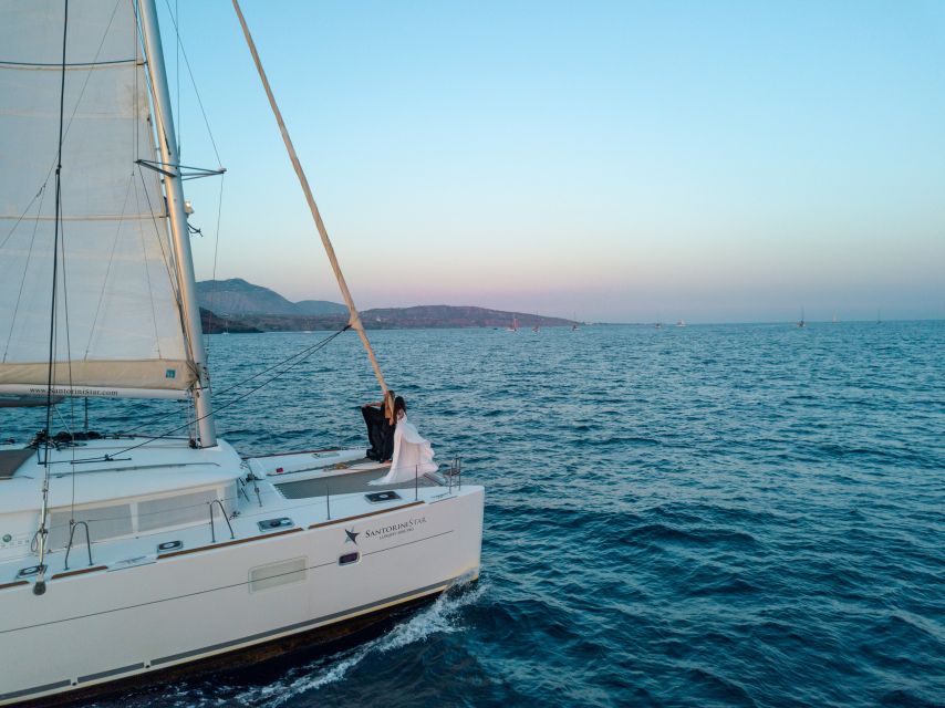 Santorini Catamaran Cruise with Swimming, Meal and Open Bar - Key things that make this catamaran cruise worth your time