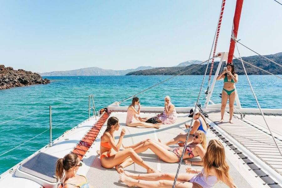 Santorini: Catamaran Tour with BBQ Dinner, Drinks, and Music - Which catamaran details actually matter?