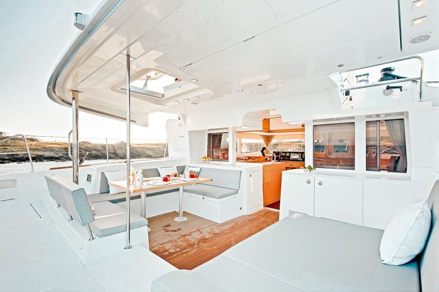 Santorini: Catamaran Tour with BBQ Meal and Unlimited Drinks - Drinks, Towels, and On-Board Comfort: The Little Things That Add Up