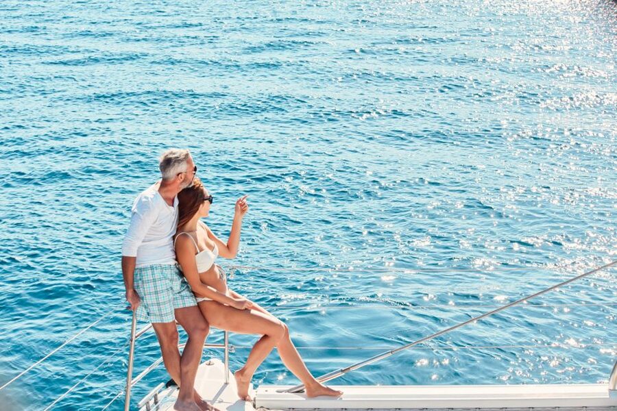 Santorini: Catamaran Tour with BBQ Meal and Unlimited Drinks - Pickup and Timing: How to Avoid the Most Common Friction