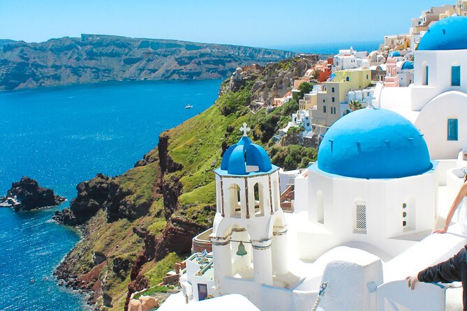 Santorini Classic Highlights and Sightseeing Private Tour - Perissa Black Sand Beach: A Real End-of-Day Plan