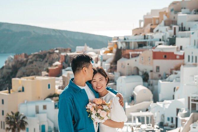 Santorini: Customized Private Photoshoot Walk in Oia - Posing Tips That Actually Make Sense in the Wind