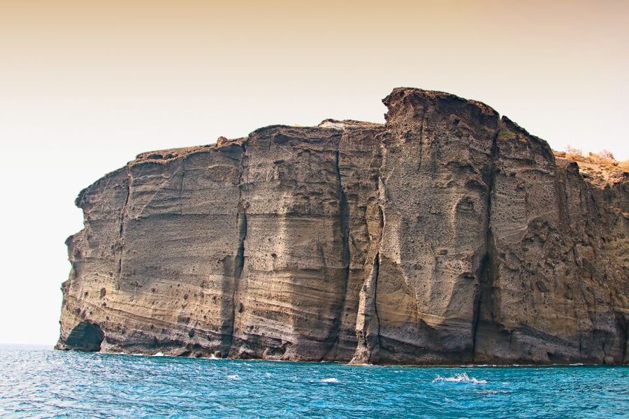 Santorini: Day Cruise with Meal & Open Bar - From Vlychada to the lunar-looking coast, you start with the right vibe