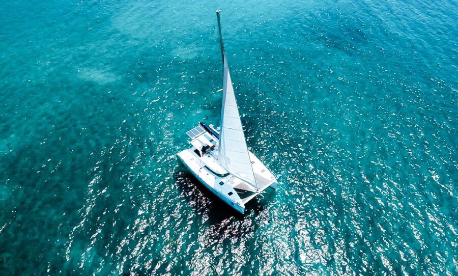 Santorini: Day Cruise with Meal & Open Bar - Getting to the boat: pickup that keeps the morning stress low