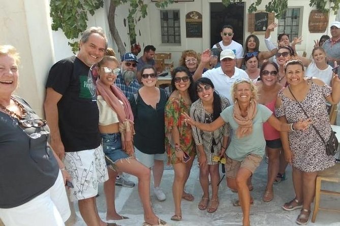 Santorini Day Tour with Sunset in Oia - Perissa Beach time: lunch on your own and a chance to reset