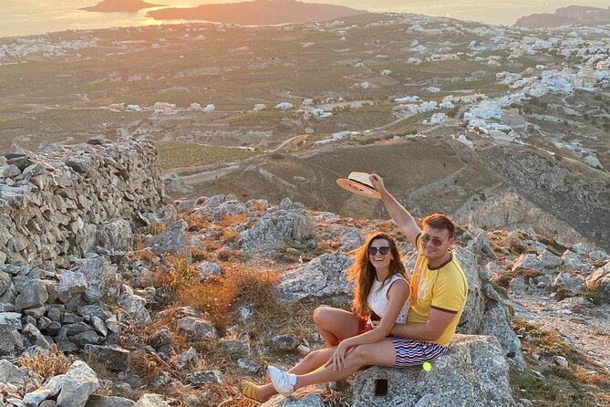 Santorini Discovery Private Custom Tour - Perissa’s black sand beach break and photo time
