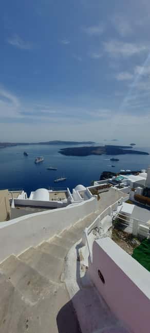 Santorini Discovery Tour:Blue Domes with local guide - Cobblestone Lanes and the Byzantine Castle Ruins View