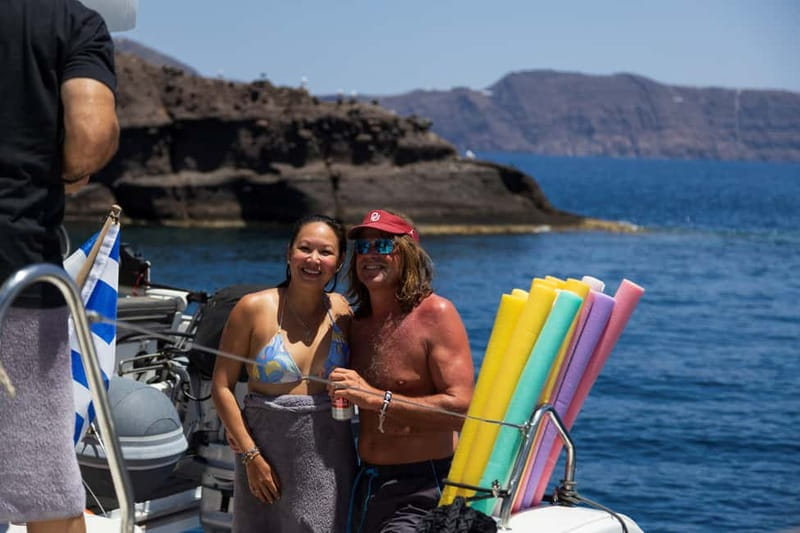 Santorini: Exclusive Private Cruise for a Luxurious Escape - Getting picked up in Thera, plus the quick Vlichada transfer stop