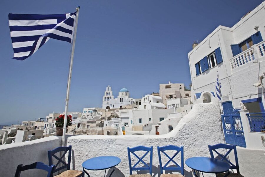 Santorini: Explore Southern Part with Wine Tasting - Why the south of Santorini feels more real
