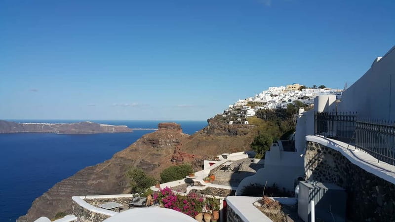 Santorini: Fira to Oia Caldera Hike with Guide - Starting at the Upper Cable Car Station, Then Heading North