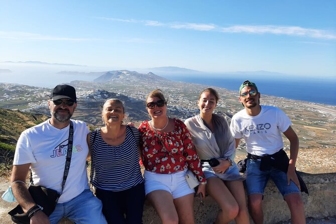 Santorini First-time Visitors Private Tour with Wine Tasting - How the 4 to 5 hours work, including customization