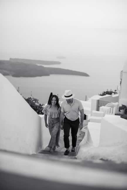 Santorini Flying Dress Photo Shoot - Photos in 7 Days: Quantity, Editing Style, and What No Watermarks Means