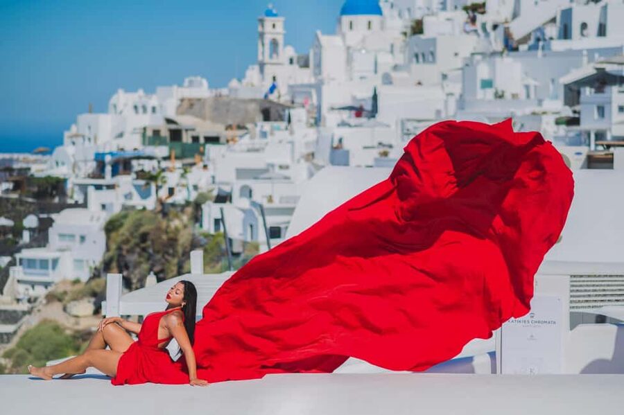 Santorini: Flying Dress Photoshoot & Slow-Motion Video - Key points worth knowing before you go