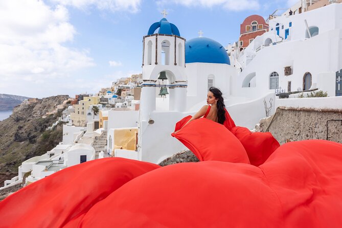 Santorini Flying Dress Photoshoot with a Pro Photographer - Key Highlights Before You Go