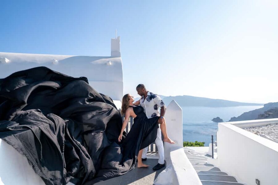 Santorini: Flying Dress Rental - Where you meet in Santorini, and why Oia is such a good base
