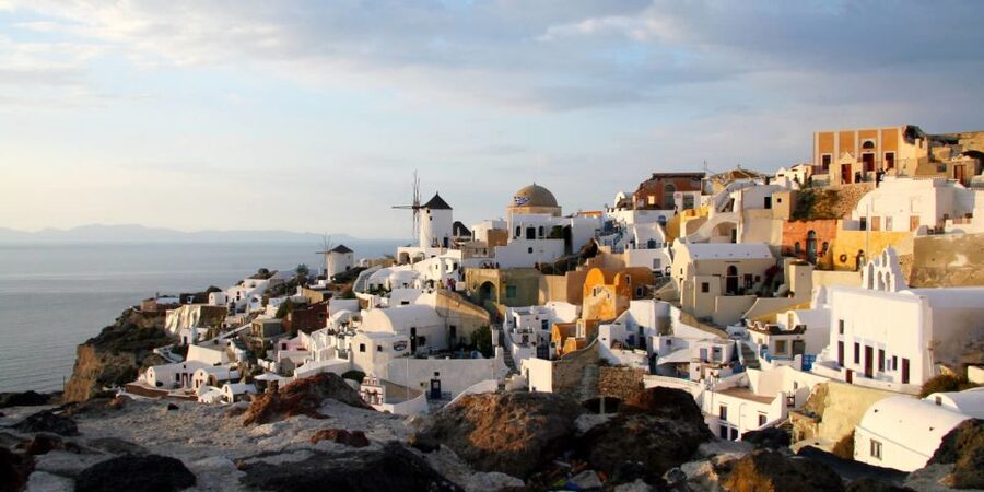 Santorini: Full-Day Small Group Tour - The Volcanic Coast in Two Textures: Red Beach and Perivolos