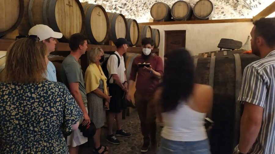 Santorini: Guided Highlights Tour with Private Wine Tasting - Transport, timing, and small details that matter more than you think