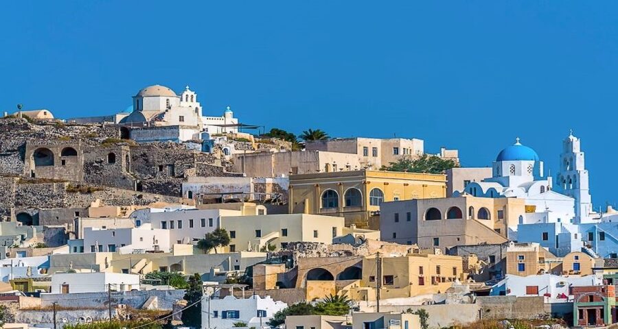 Santorini: Guided Island Day Trip with Beach Visit - Pickup and the day’s rhythm