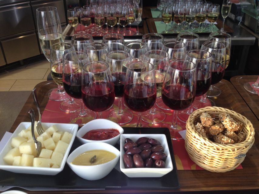 Santorini: Guided Tour to 3 Wineries with Wine Tastings - Transportation and Timing That Keep the Day from Feeling Busy