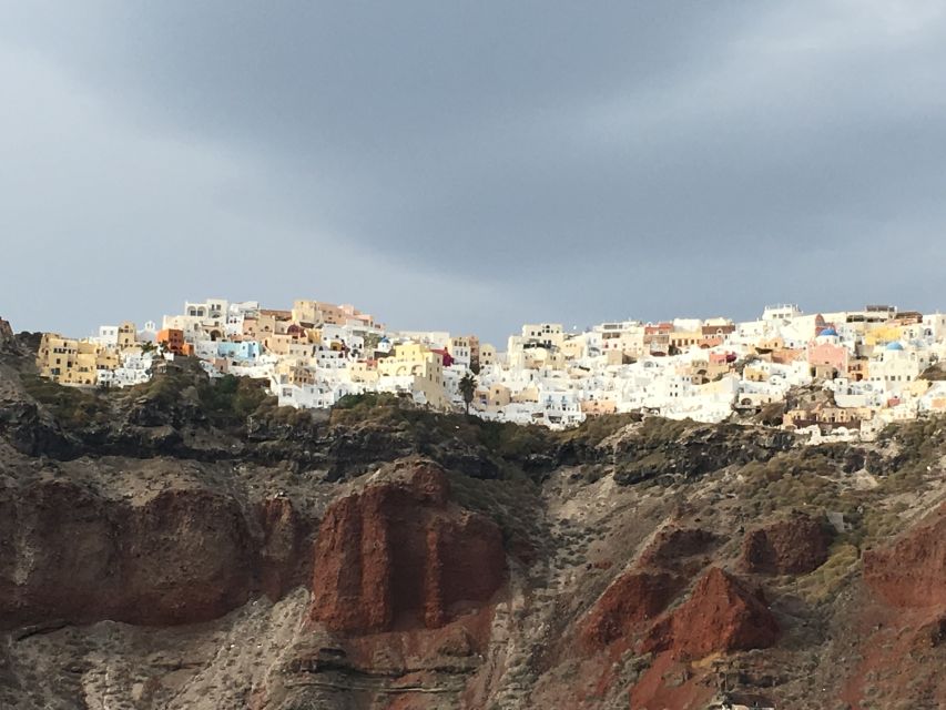 Santorini: Half-Day Sightseeing Tour with Hotel Pickup - First hour advantage: pickup, driver, and getting oriented in Santorini
