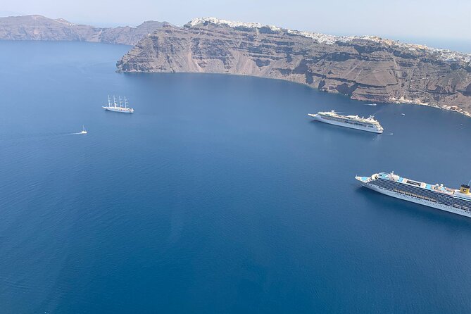 Santorini Helicopter Sightseeing 20 min - Single Tickets - Nea Kameni and the active volcano, seen without the hike