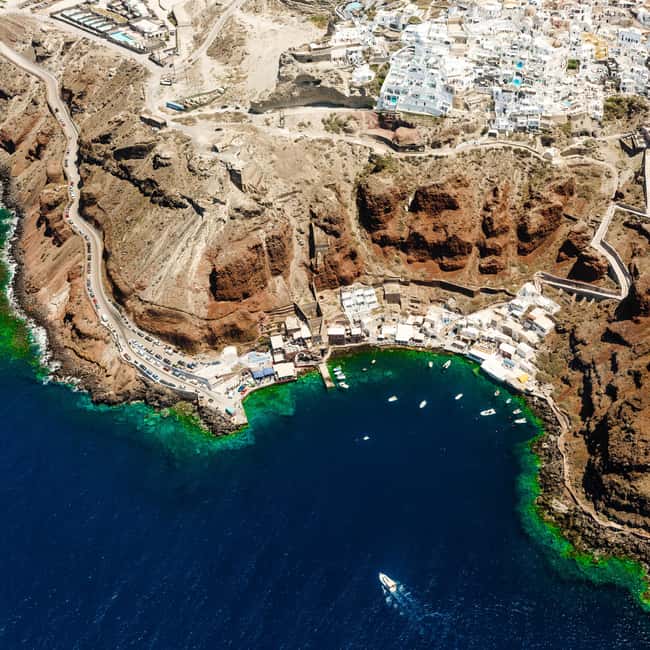Santorini Helicopter Tour 20 minutes - The 20-minute Route 1: Pyrgos, Oia, Nea Kameni, and Akrotiri