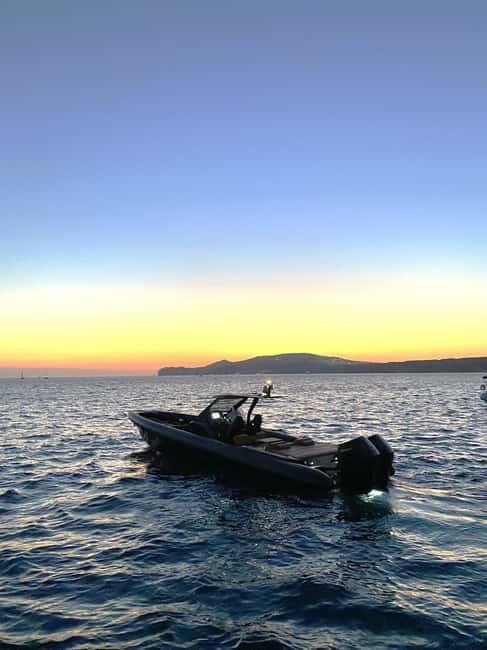 Santorini: High-Speed Cruise on a Sleek, Modern Yacht - Getting from Thera to Vlychada Marina, then onto the yacht