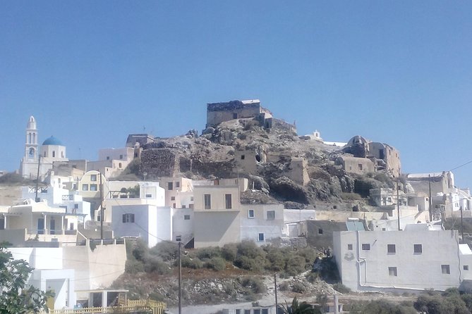 Santorini Highlights and Venetian Castles Small-Group Day Tour - Akrotiri photo stop: the south-coast caldera angle