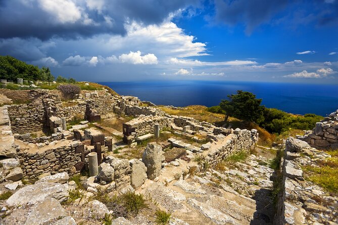 Santorini History & Archeology Tour - Who should book this Santorini history tour