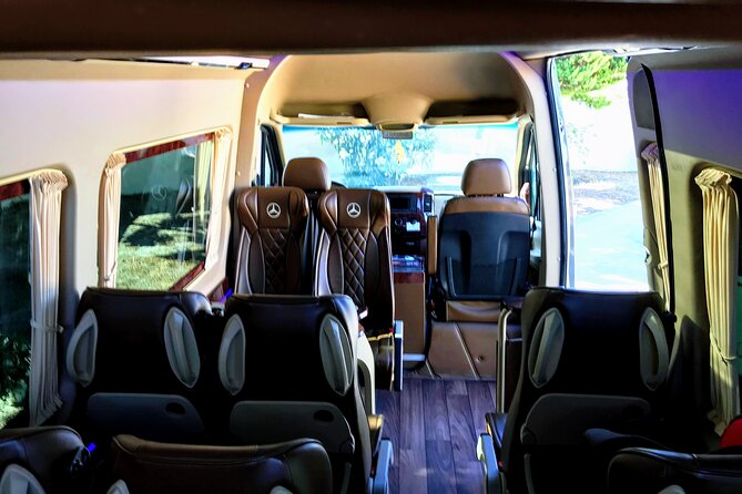 Santorini Hotel/Port & Airport Transfers - Timing, Comfort, and the Simple Art of Not Rushing