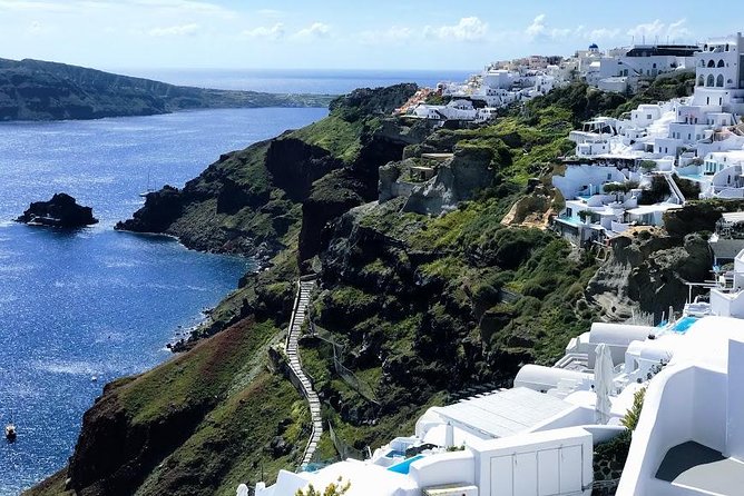 Santorini Hotel-Villas Transport & Transfer Services - Group Discounts and Shared Value: When the Price Makes Sense