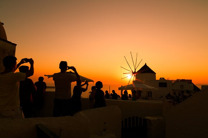 Santorini In One Day Bus Tour with Oia Sunset & optional Sailing - Akrotiri archaeology in 90 minutes: prehistoric ruins with a practical plan