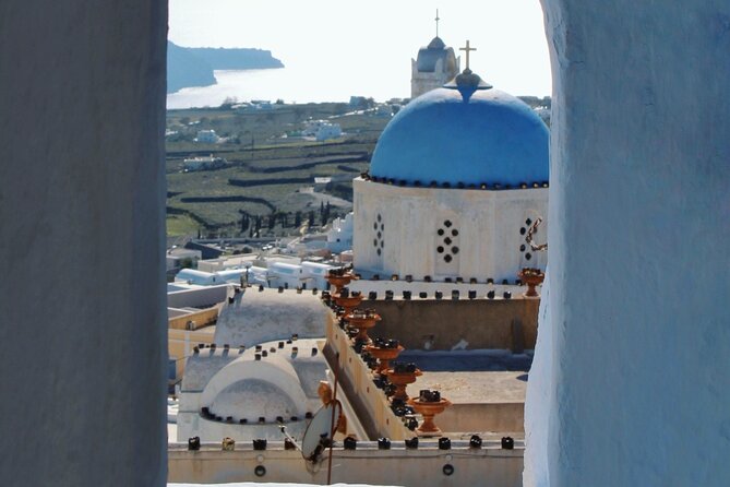 Santorini Instagram and TikTok Photo Spots Private Tour - Stop 1, Oia: Why Starting Here Changes Your Photos