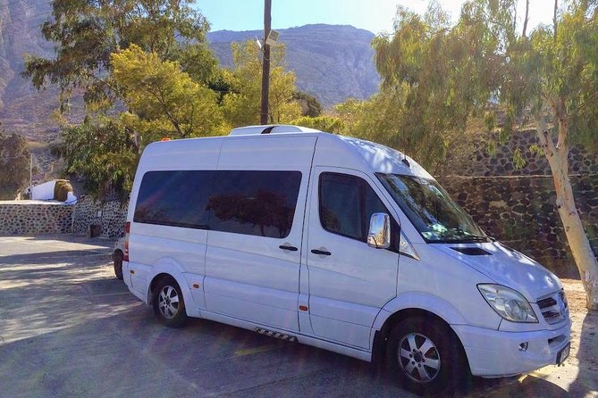 Santorini JTR Airport Transport & Transfer Services - Timing and Flight Changes: The One Thing to Get Right