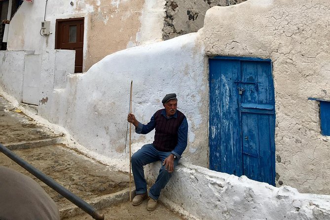 Santorini: Local Life Full Day Tour - Oia Walking Time, Blue Domes, Cave Houses, and Viewpoints